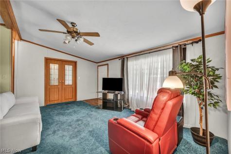 14 Cherry Lane Olmsted Twp OH 44138