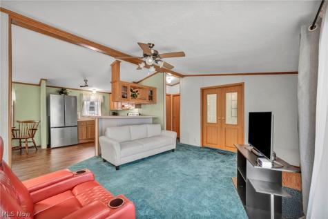14 Cherry Lane Olmsted Twp OH 44138