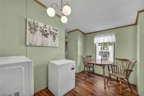 14 Cherry Lane Olmsted Twp OH 44138