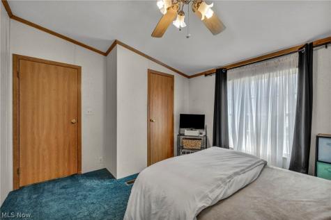 14 Cherry Lane Olmsted Twp OH 44138