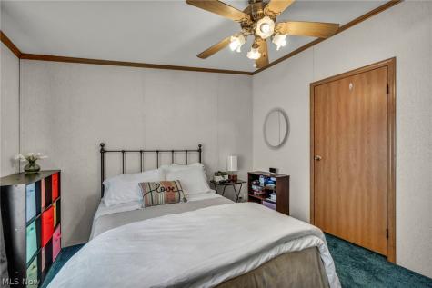 14 Cherry Lane Olmsted Twp OH 44138