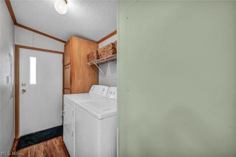 14 Cherry Lane Olmsted Twp OH 44138