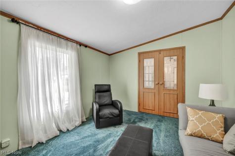 14 Cherry Lane Olmsted Twp OH 44138