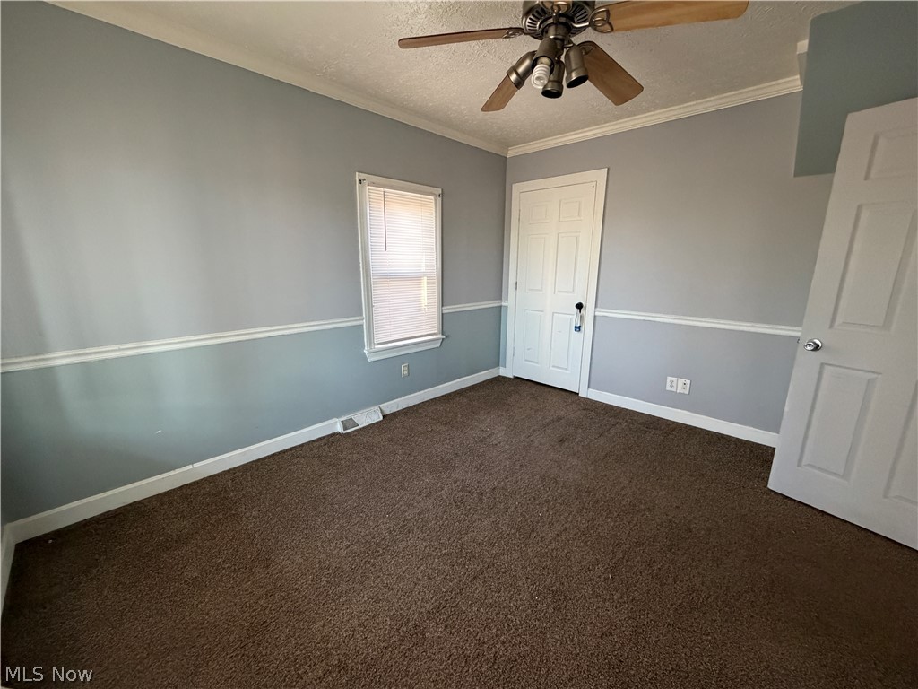 1924 E 33rd Street Lorain OH 44055