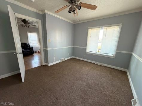 1924 E 33rd Street Lorain OH 44055