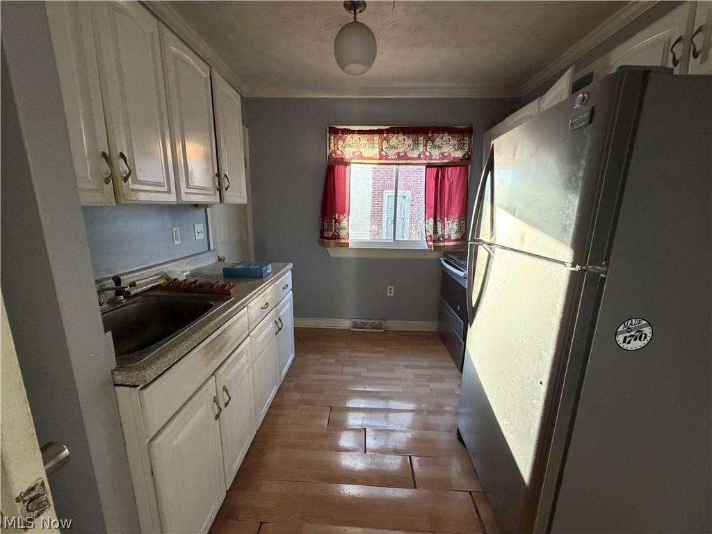 1924 E 33rd Street Lorain OH 44055