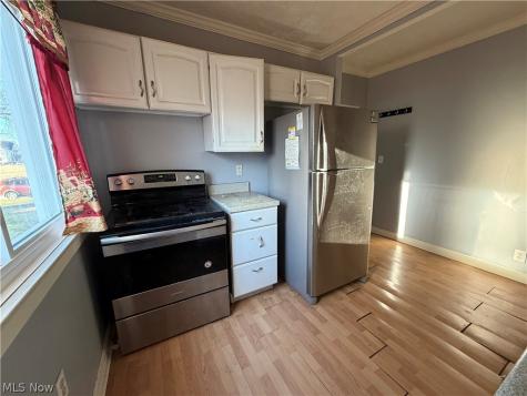 1924 E 33rd Street Lorain OH 44055