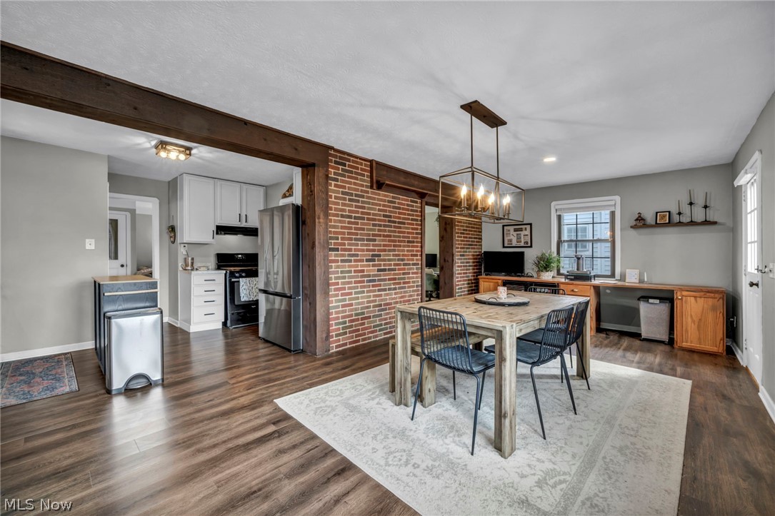 16209 Elsienna Avenue Cleveland OH 44135