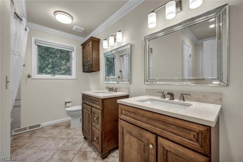 3373 Arbor Way Westlake OH 44145