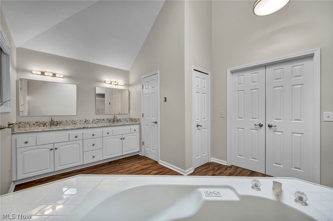 3373 Arbor Way Westlake OH 44145
