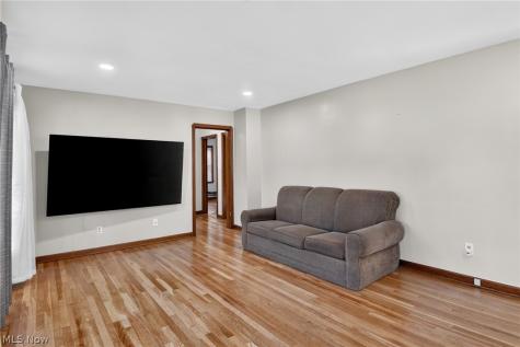6940 Paxton Road Youngstown OH 44512