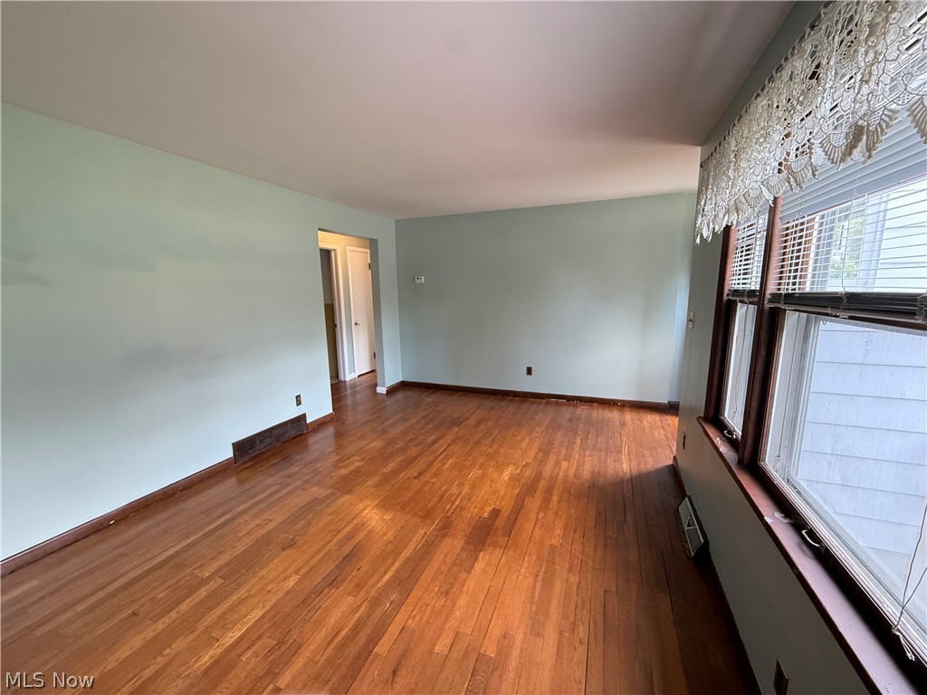 442 N Hambden Street Chardon OH 44024