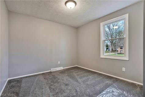 6518 Lorraine Avenue NW Massillon OH 44646