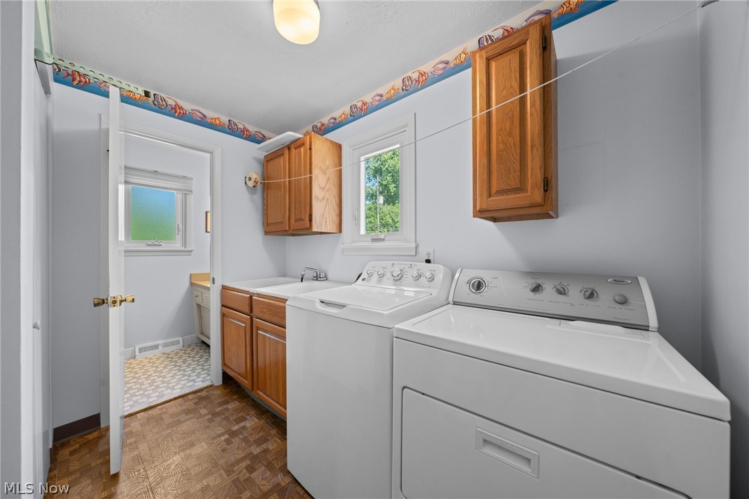 5431 Golfway Lane Lyndhurst OH 44124
