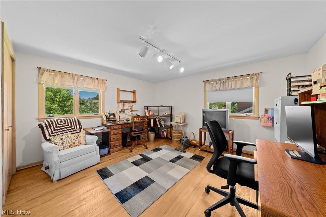 5431 Golfway Lane Lyndhurst OH 44124