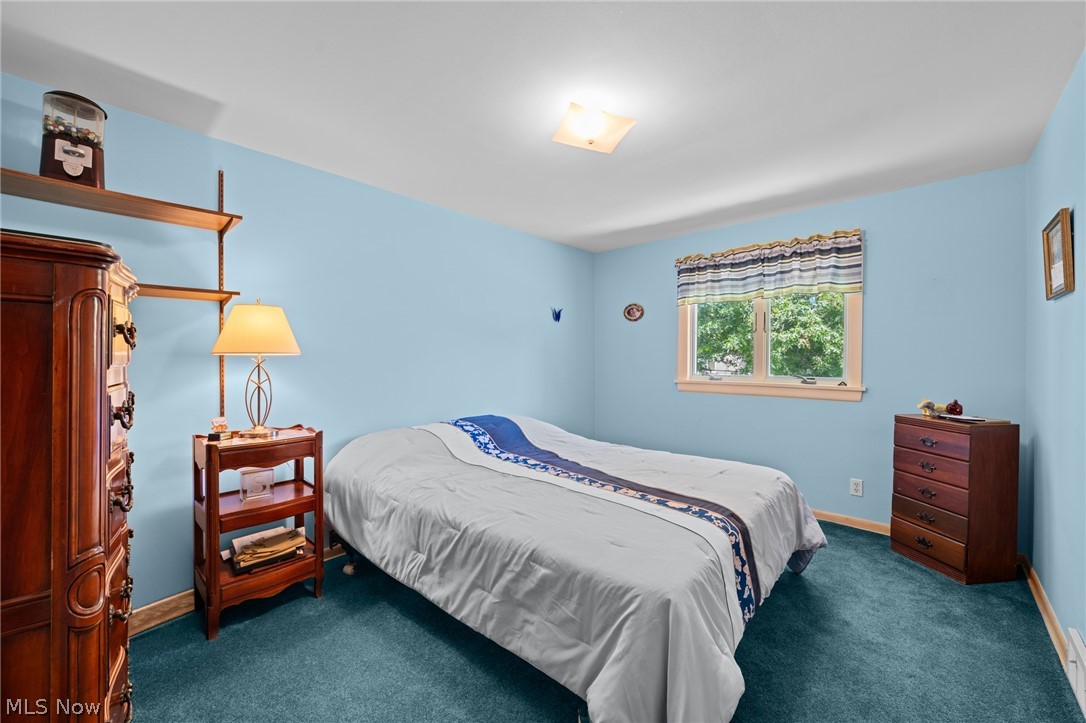 5431 Golfway Lane Lyndhurst OH 44124