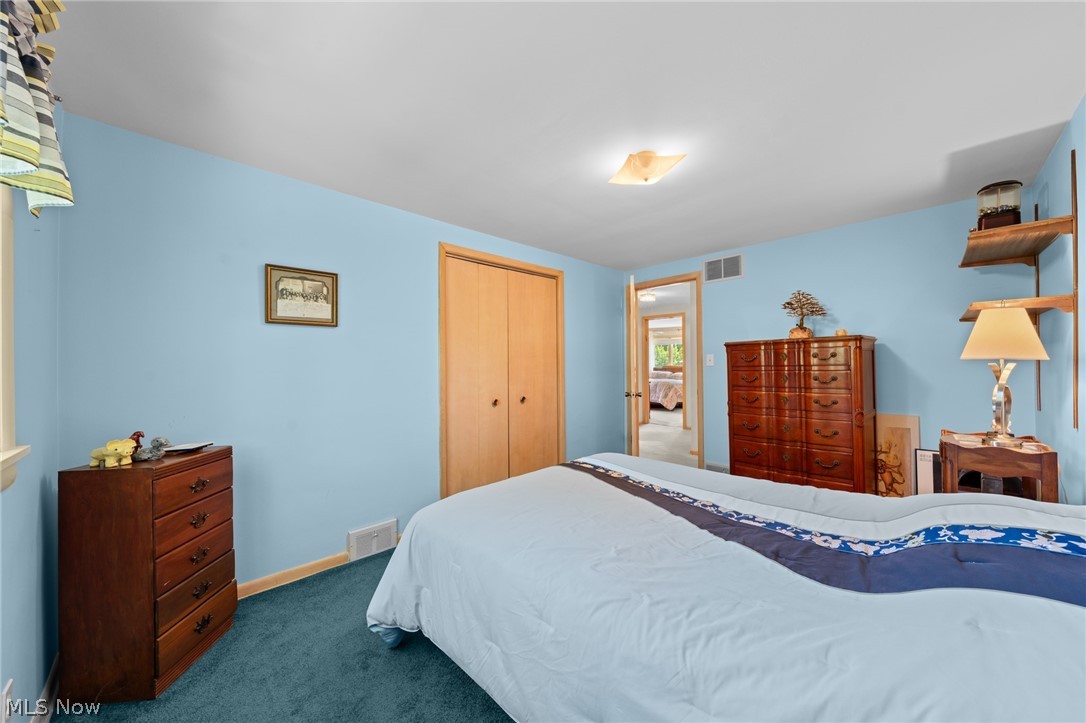 5431 Golfway Lane Lyndhurst OH 44124