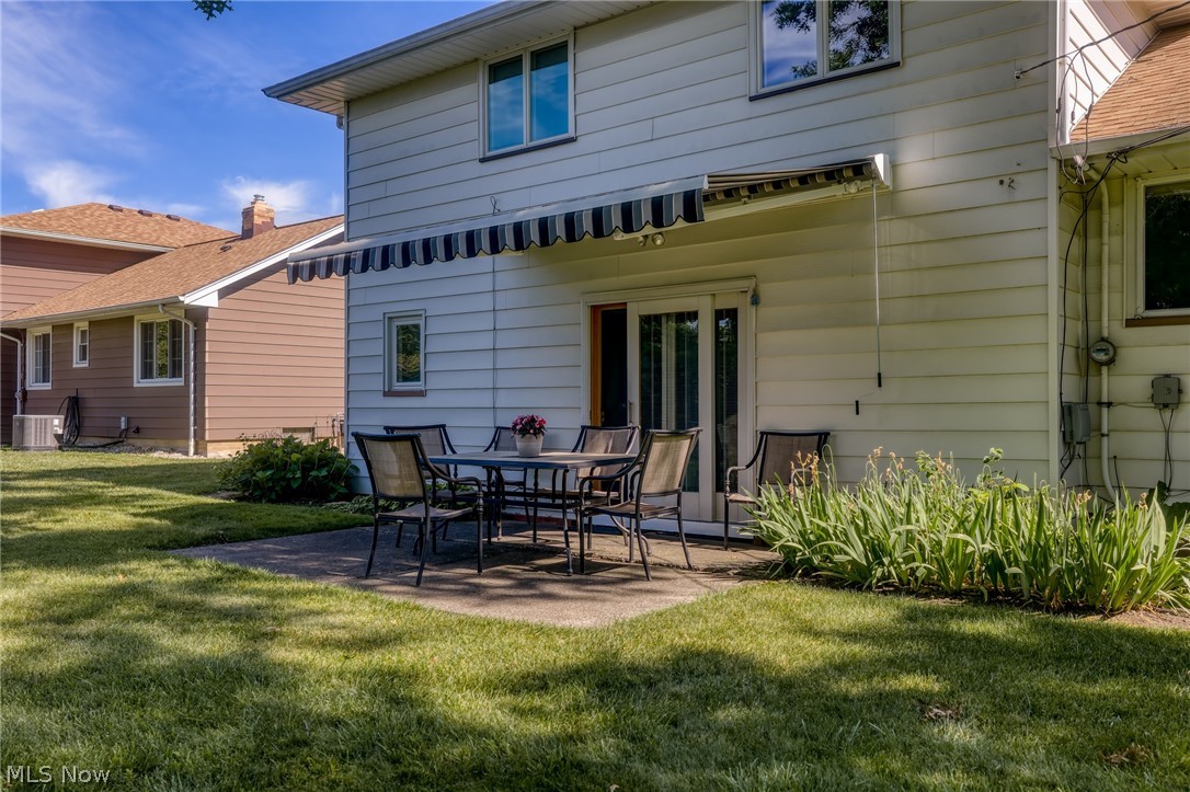 5431 Golfway Lane Lyndhurst OH 44124