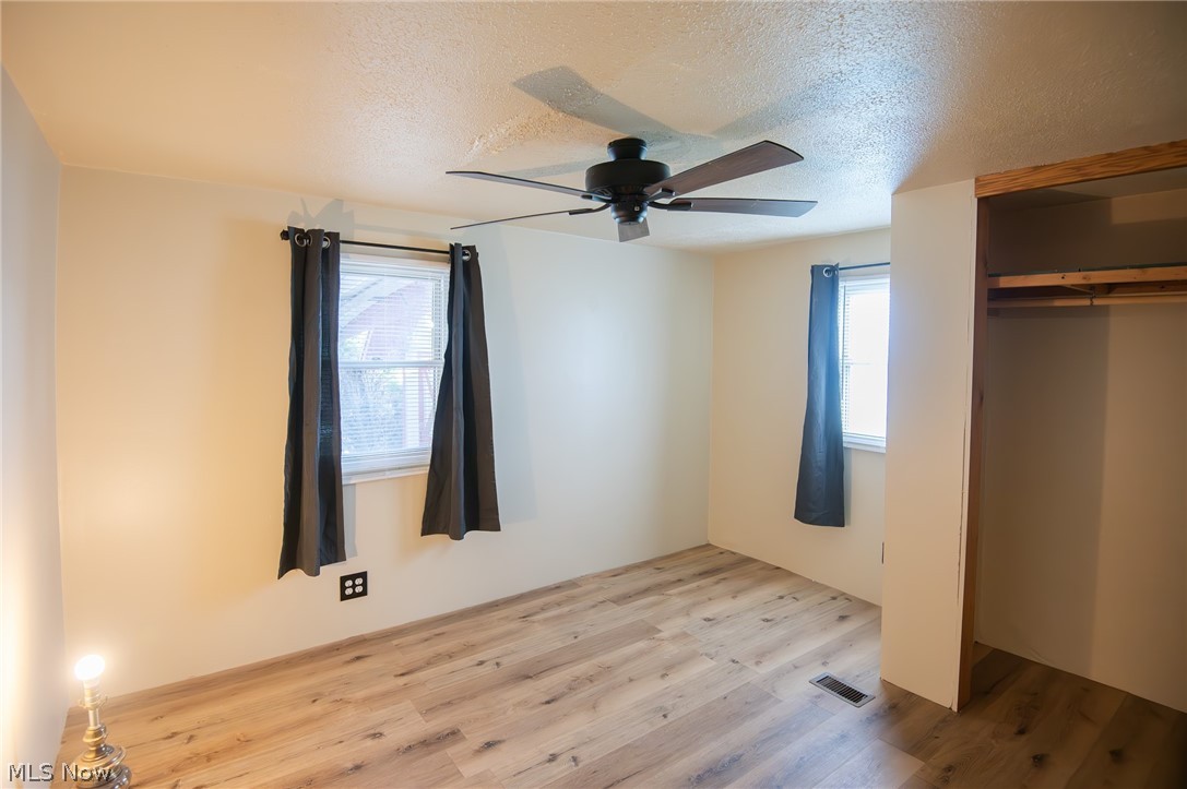 29 Wilderness Court Warren OH 44481