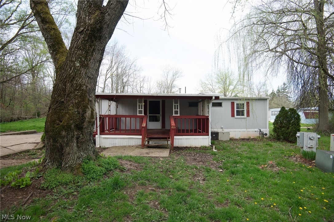 29 Wilderness Court Warren OH 44481