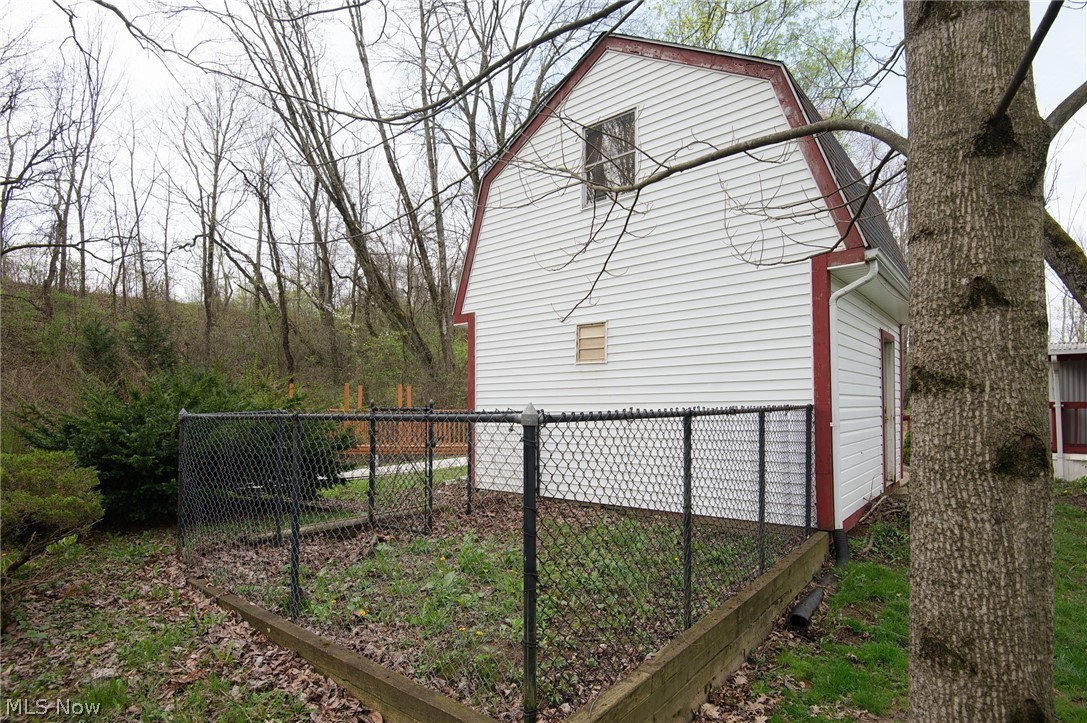 29 Wilderness Court Warren OH 44481