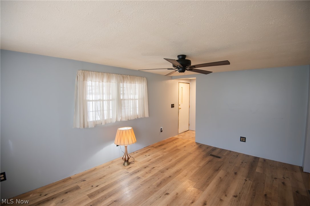 29 Wilderness Court Warren OH 44481