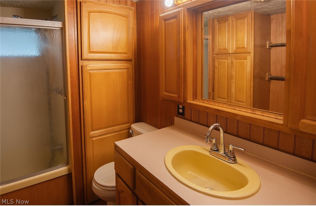 29 Wilderness Court Warren OH 44481