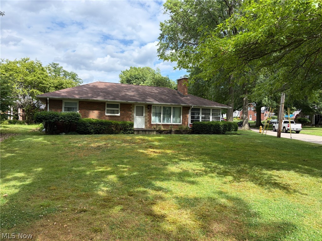 950 Home Circle Salem OH 44460