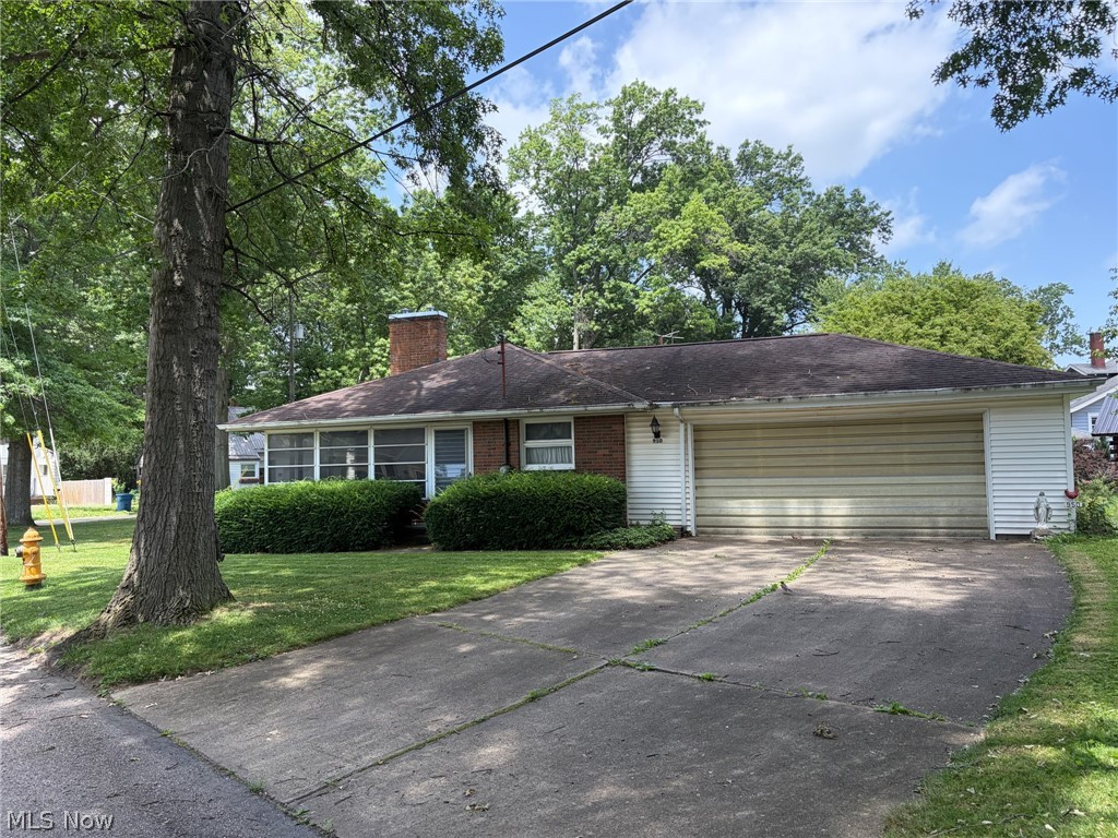 950 Home Circle Salem OH 44460
