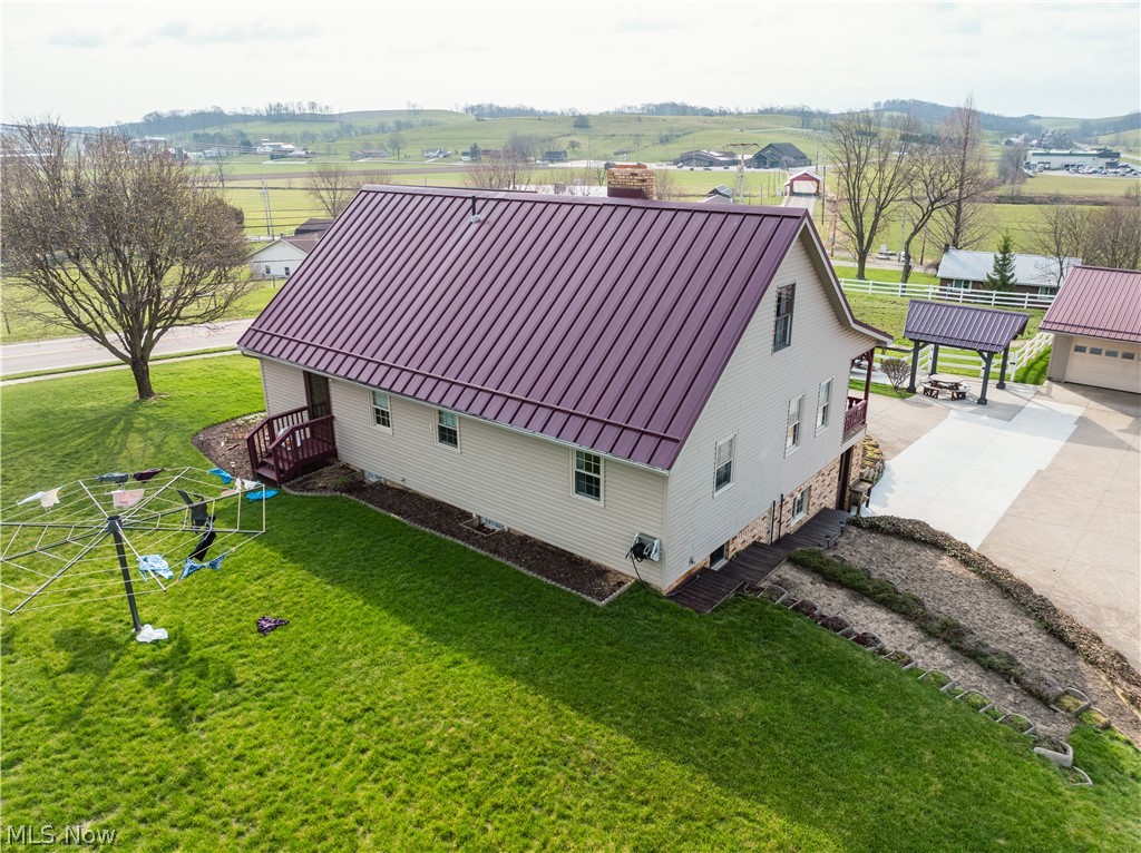 4607 County Road 145 Sugarcreek OH 44681