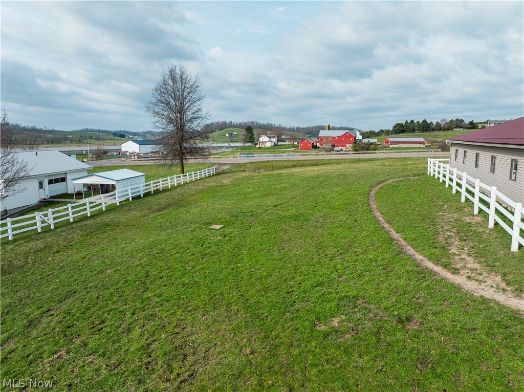4607 County Road 145 Sugarcreek OH 44681