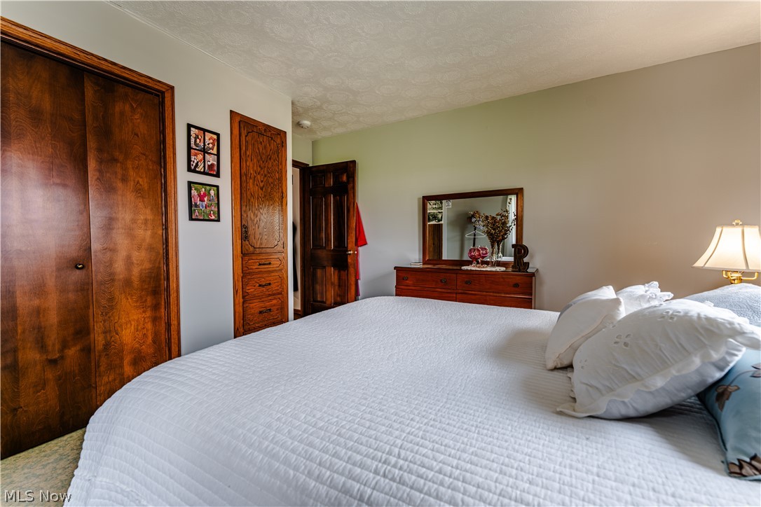4607 County Road 145 Sugarcreek OH 44681