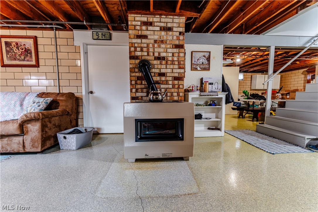 4607 County Road 145 Sugarcreek OH 44681