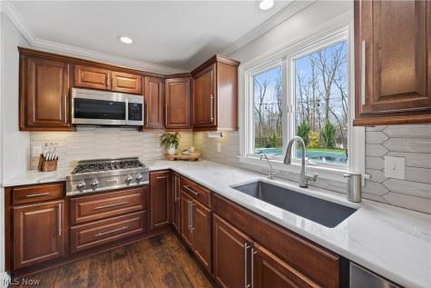 2211 Jesse Drive Hudson OH 44236