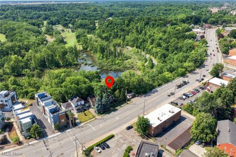 18971 Lorain Road Fairview Park OH 44126