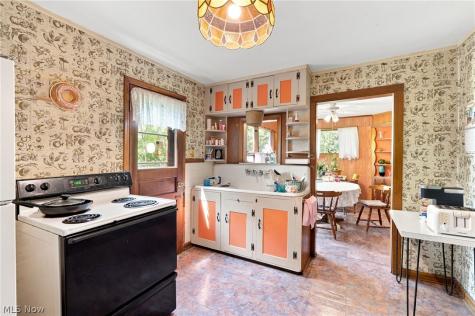 18971 Lorain Road Fairview Park OH 44126