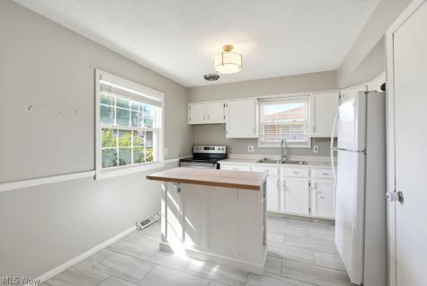 18210 Holland Road Brook Park OH 44142