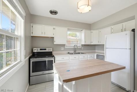 18210 Holland Road Brook Park OH 44142