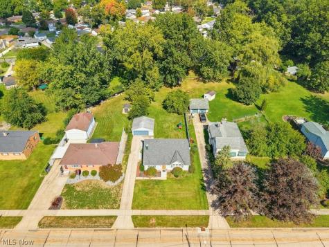 18210 Holland Road Brook Park OH 44142
