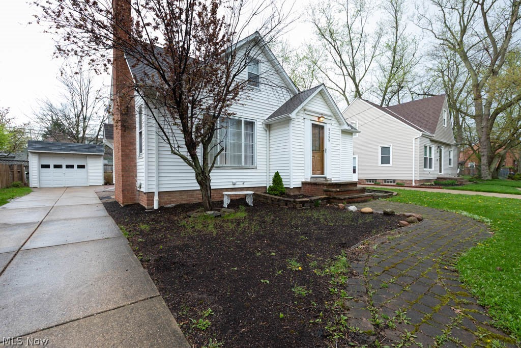 5255 Haverford Drive Lyndhurst OH 44124
