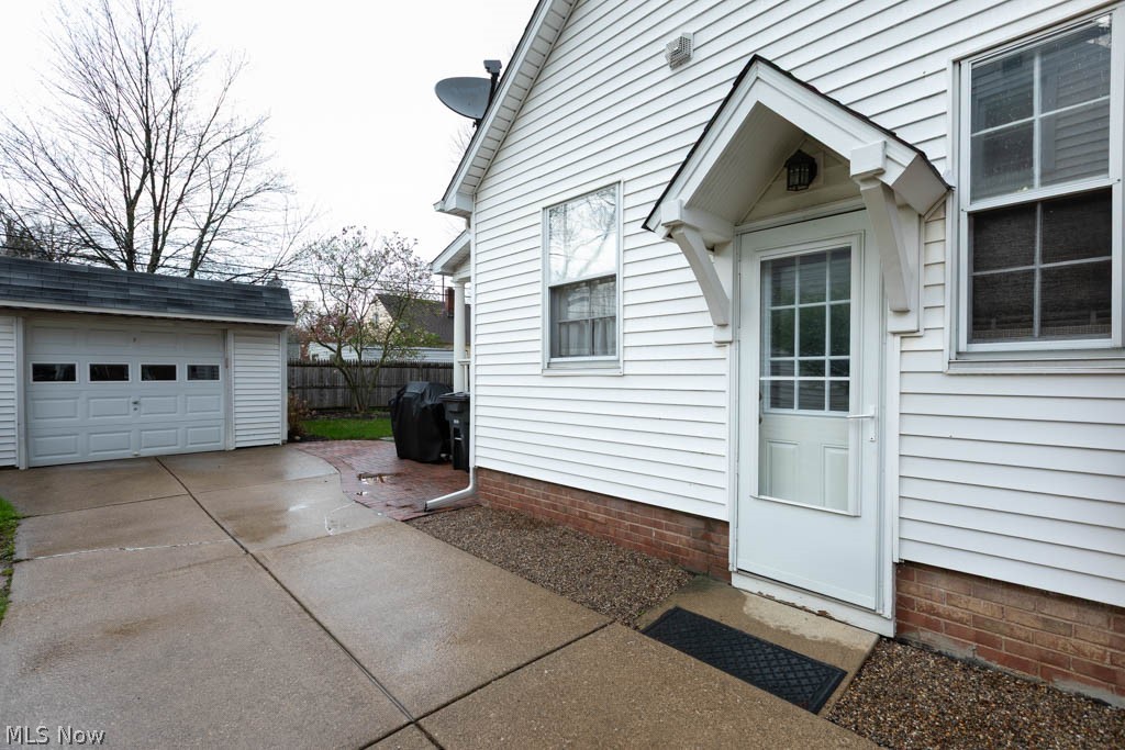 5255 Haverford Drive Lyndhurst OH 44124