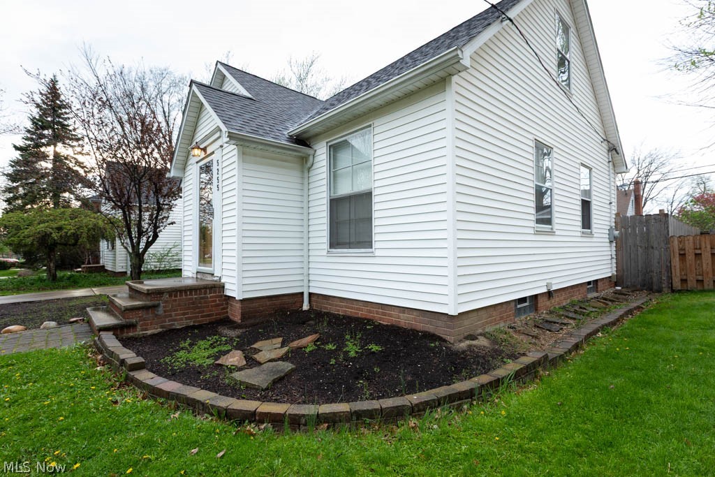 5255 Haverford Drive Lyndhurst OH 44124