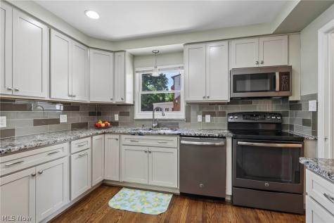 2382 Riverside Drive Cleveland OH 44107