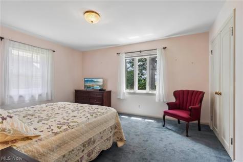 2382 Riverside Drive Cleveland OH 44107