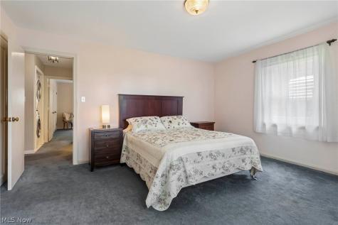 2382 Riverside Drive Cleveland OH 44107