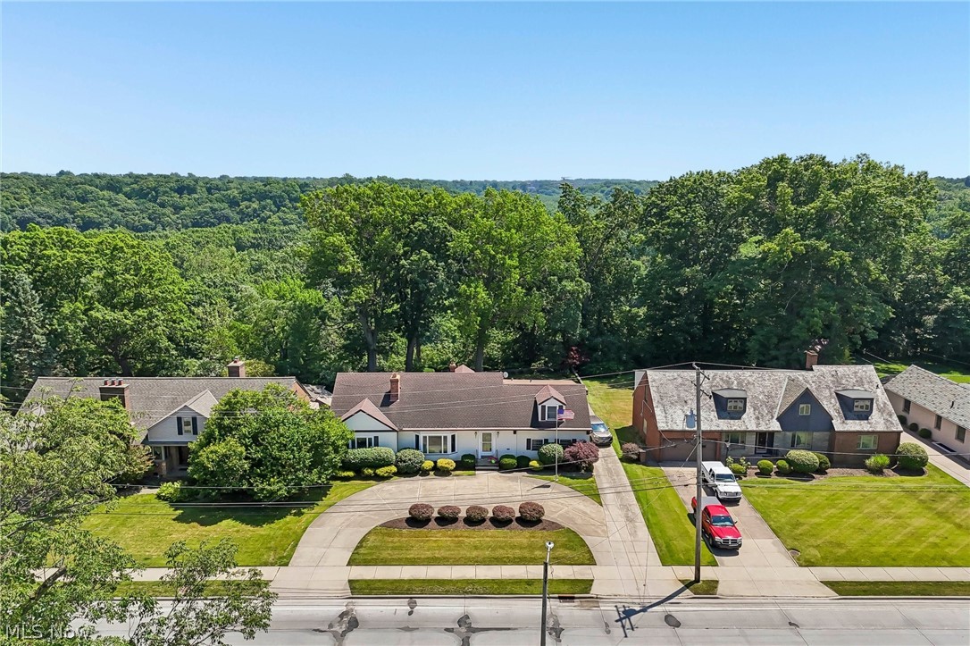 2382 Riverside Drive Cleveland OH 44107