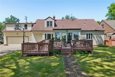 2382 Riverside Drive Cleveland OH 44107