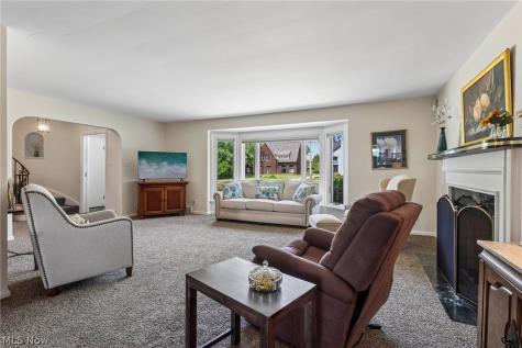 2382 Riverside Drive Cleveland OH 44107