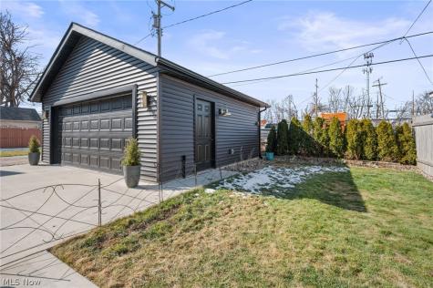 1304 W 76 Street Cleveland OH 44102
