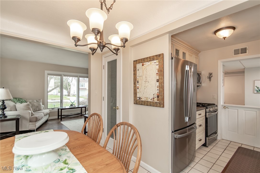 5377 Strawberry Lane Willoughby OH 44094